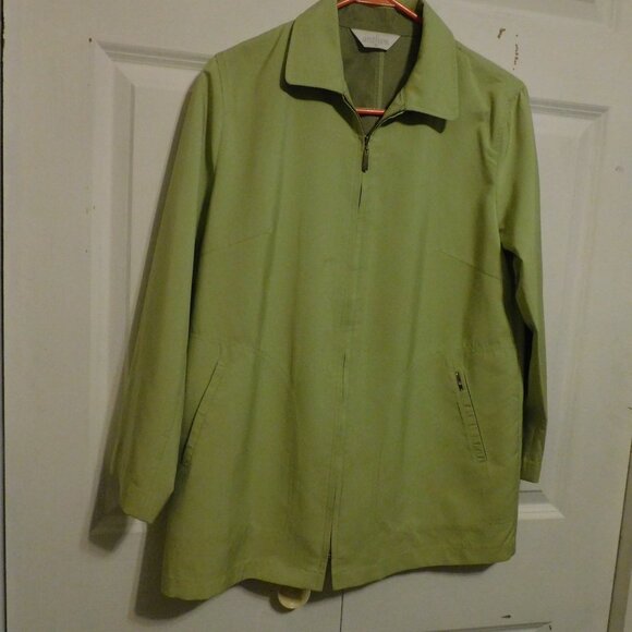 Lime Green Women'sWater Resistant lightweight Jacket - Picture 1 of 3